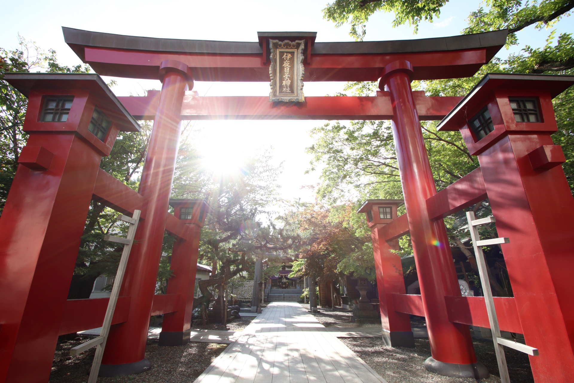 彌彦神社