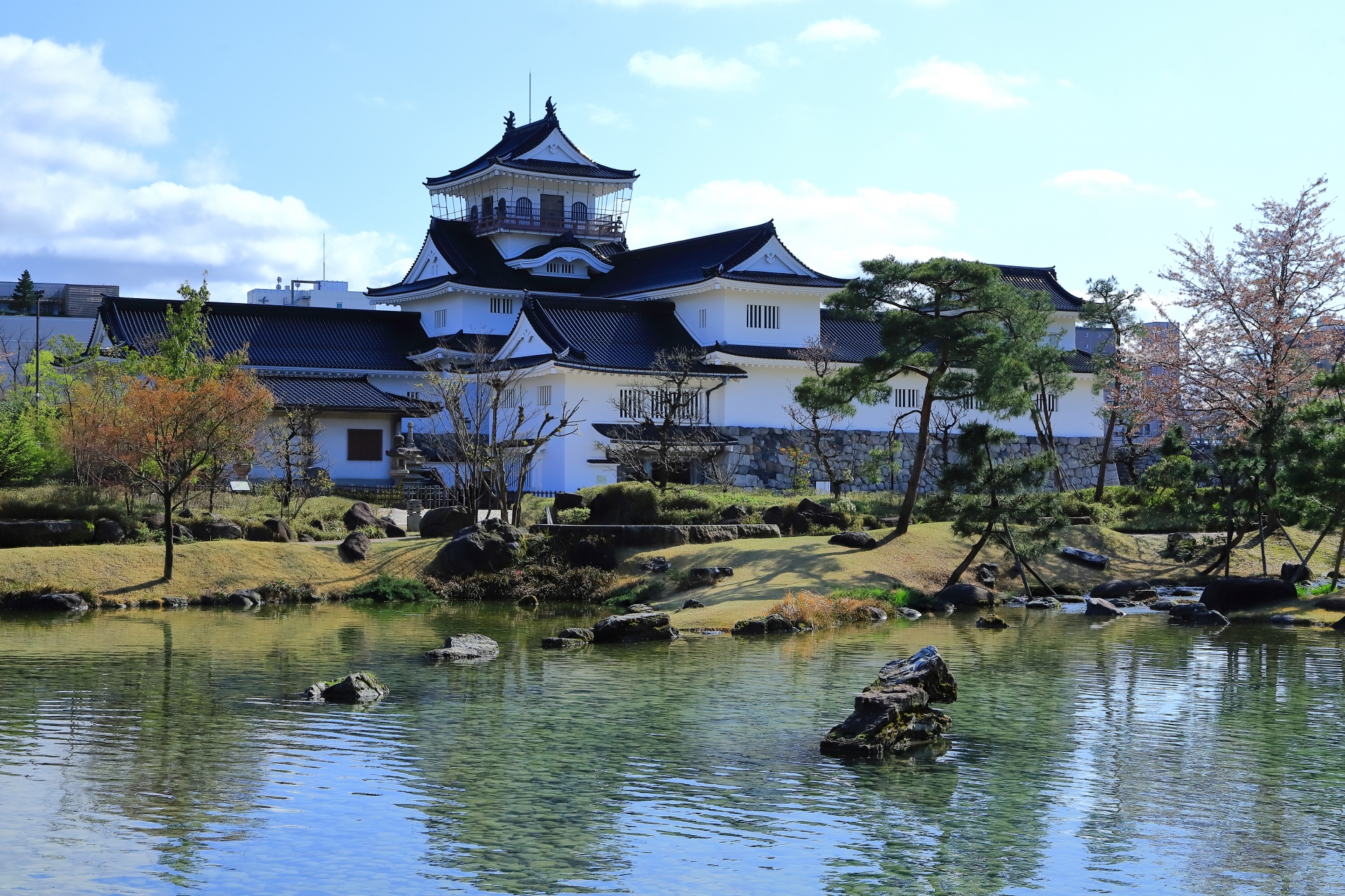 富山城址公園