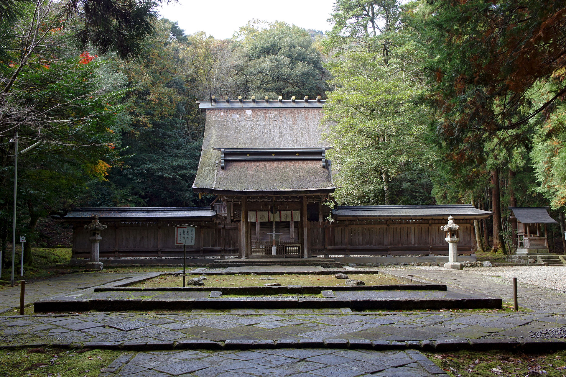 若狭彦神社